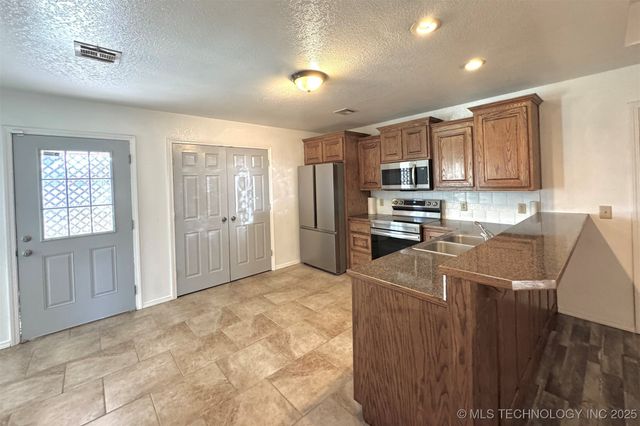 1306 W 17th, Sulphur, OK 73086