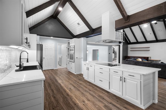 7511 Willow Oak Lane, Arlington, TX 76001