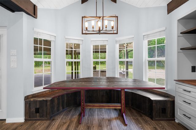 7511 Willow Oak Lane, Arlington, TX 76001