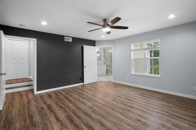 7511 Willow Oak Lane, Arlington, TX 76001