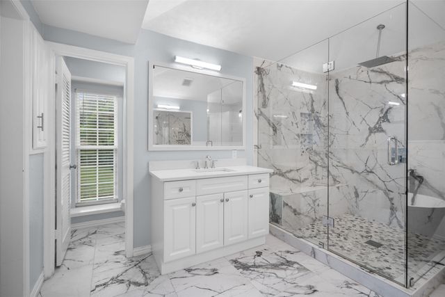 7511 Willow Oak Lane, Arlington, TX 76001