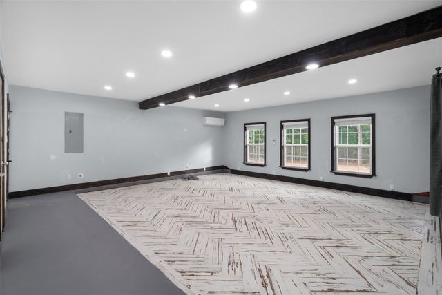 7511 Willow Oak Lane, Arlington, TX 76001