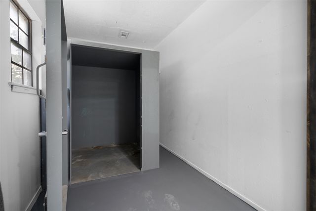 7511 Willow Oak Lane, Arlington, TX 76001