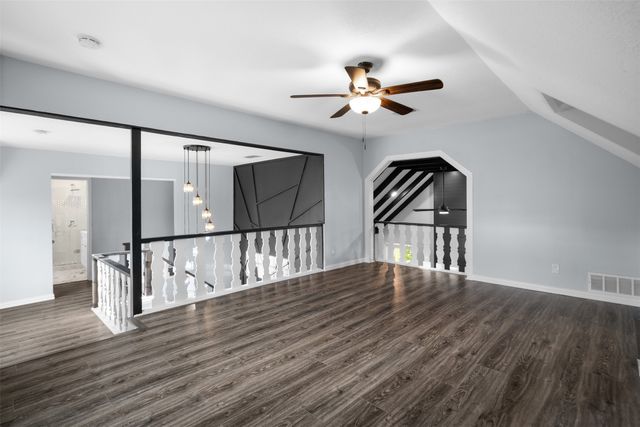 7511 Willow Oak Lane, Arlington, TX 76001