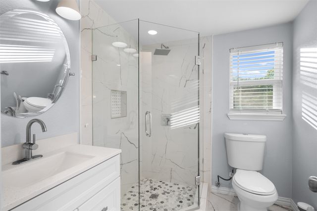 7511 Willow Oak Lane, Arlington, TX 76001