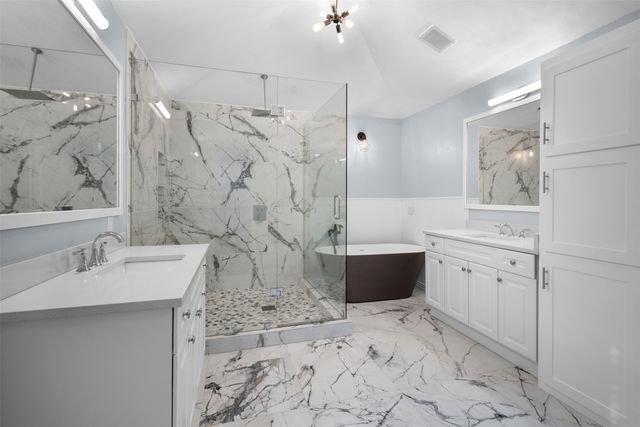 7511 Willow Oak Lane, Arlington, TX 76001