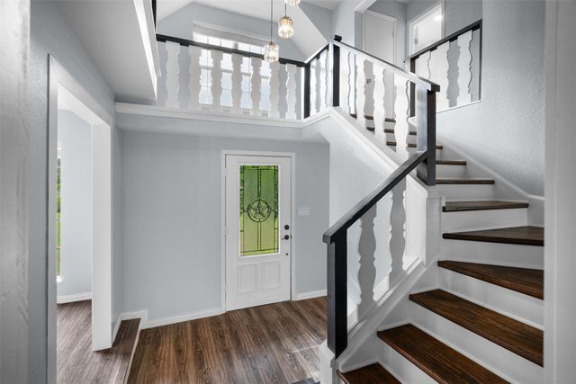 7511 Willow Oak Lane, Arlington, TX 76001