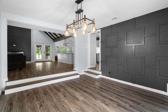 7511 Willow Oak Lane, Arlington, TX 76001