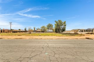 16693 Navajo, Apple Valley, CA 92307