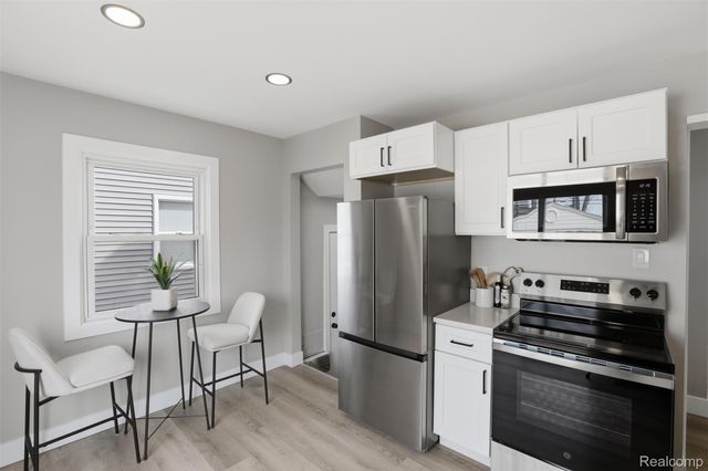 29871 Quinkert Street, Roseville, MI 48066