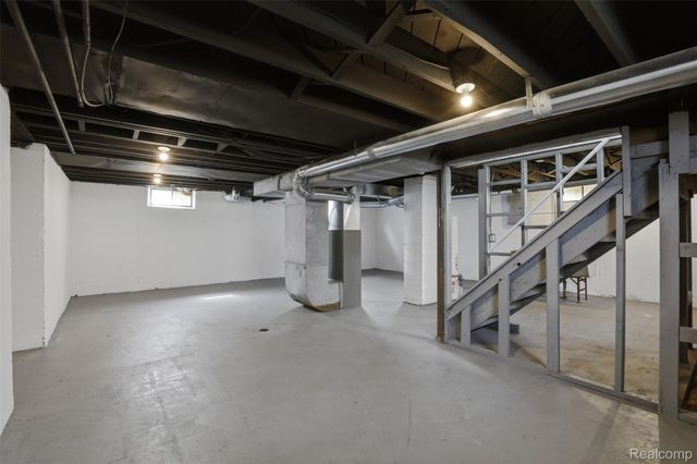 29871 Quinkert Street, Roseville, MI 48066