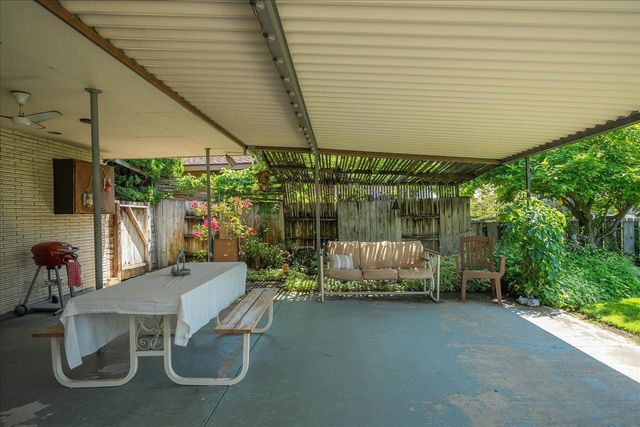 5907 N FLEMING St, Spokane, WA 99205