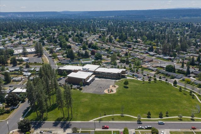 5907 N FLEMING St, Spokane, WA 99205