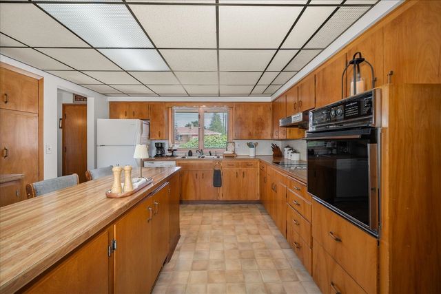 5907 N FLEMING St, Spokane, WA 99205