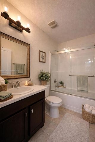 3533 NW 30th Ct, Lauderdale Lakes, FL 33311