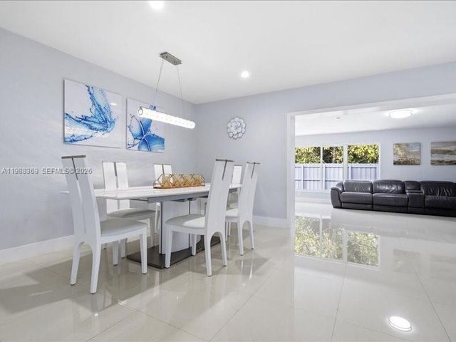 3345 SW 109th Ct, Miami, FL 33165