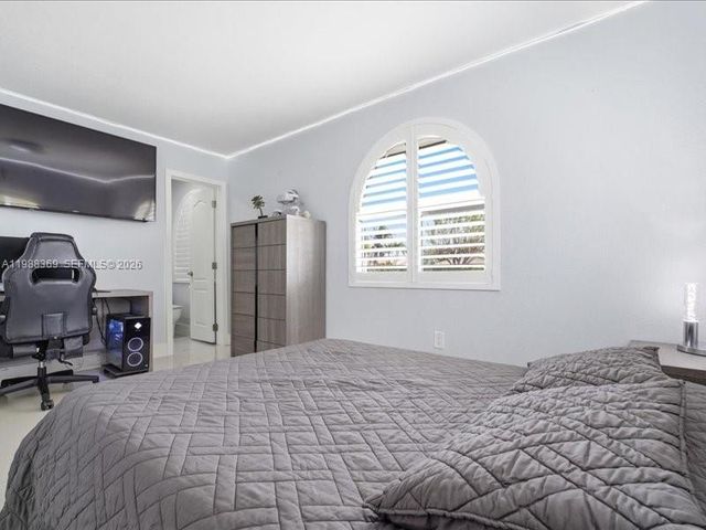 3345 SW 109th Ct, Miami, FL 33165