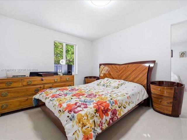 3345 SW 109th Ct, Miami, FL 33165