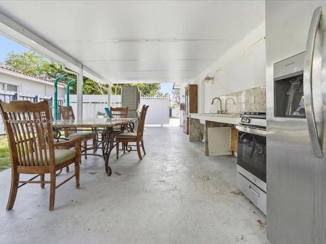 3345 SW 109th Ct, Miami, FL 33165