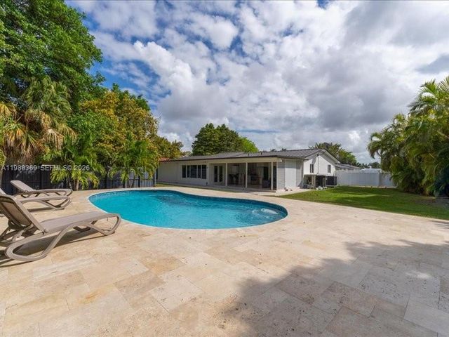 3345 SW 109th Ct, Miami, FL 33165