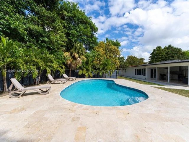 3345 SW 109th Ct, Miami, FL 33165