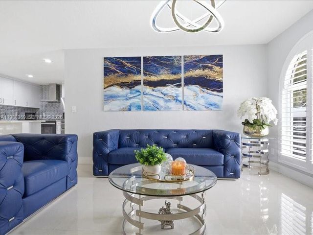 3345 SW 109th Ct, Miami, FL 33165