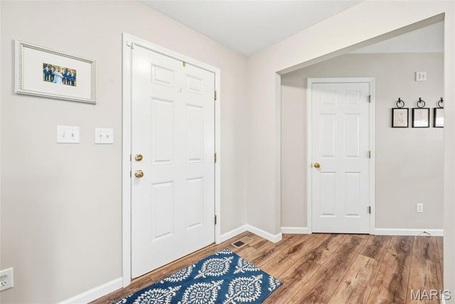 357 Magoffin Trails Court, St Louis, MO 63129