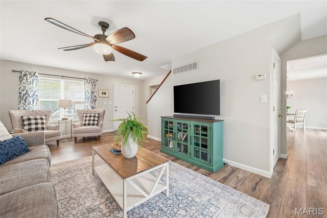 357 Magoffin Trails Court, St Louis, MO 63129