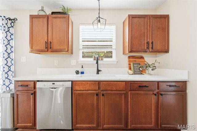 357 Magoffin Trails Court, St Louis, MO 63129