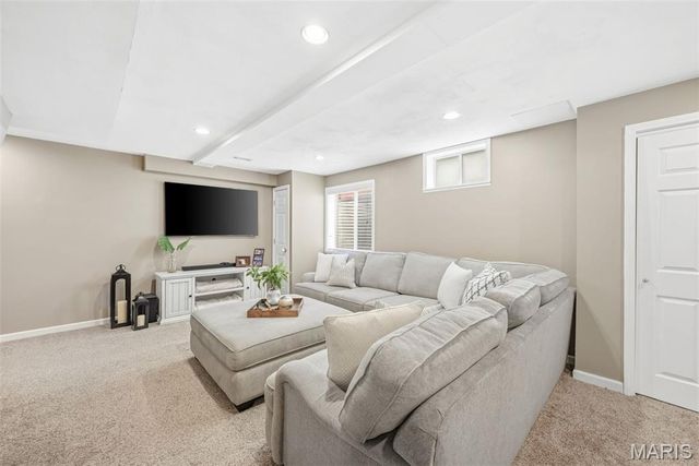 357 Magoffin Trails Court, St Louis, MO 63129