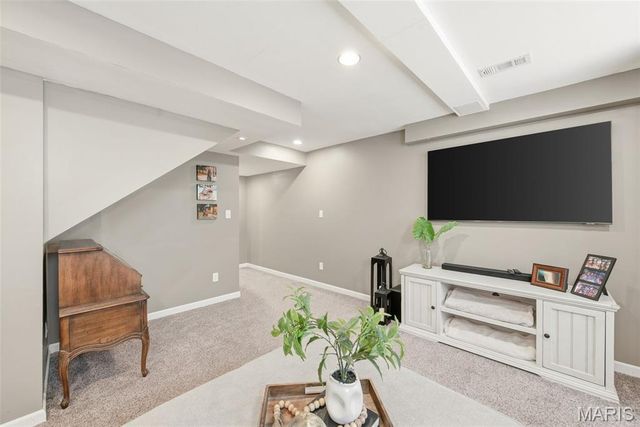 357 Magoffin Trails Court, St Louis, MO 63129