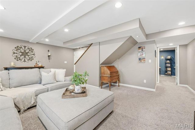 357 Magoffin Trails Court, St Louis, MO 63129