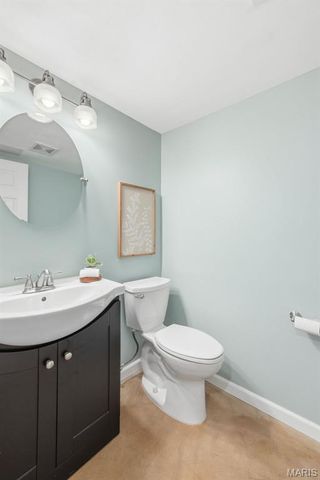 357 Magoffin Trails Court, St Louis, MO 63129