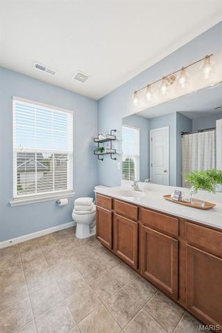 357 Magoffin Trails Court, St Louis, MO 63129