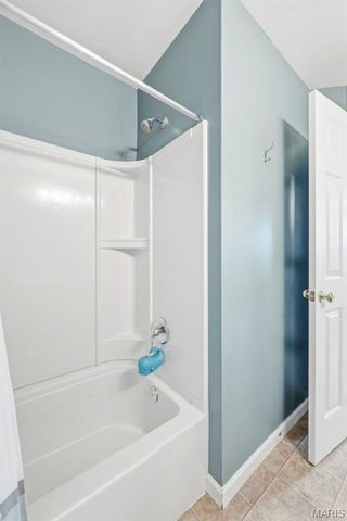 357 Magoffin Trails Court, St Louis, MO 63129