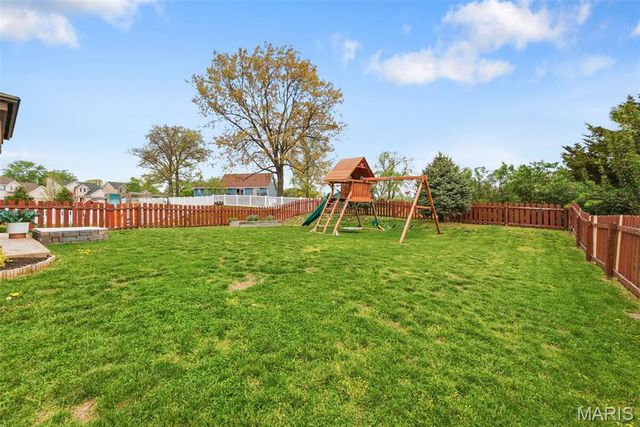 357 Magoffin Trails Court, St Louis, MO 63129