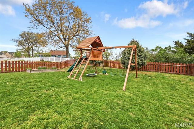 357 Magoffin Trails Court, St Louis, MO 63129