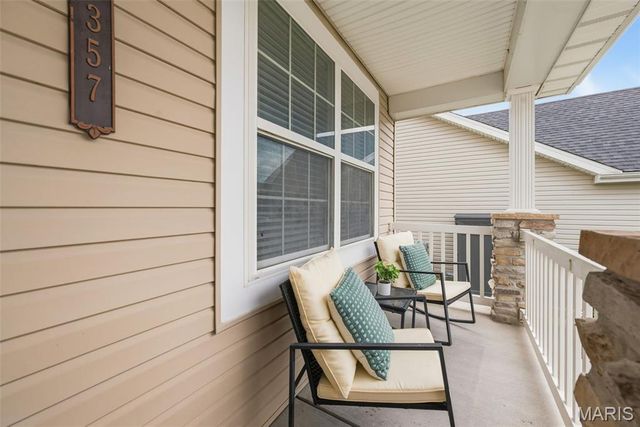 357 Magoffin Trails Court, St Louis, MO 63129