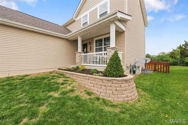 357 Magoffin Trails Court, St Louis, MO 63129