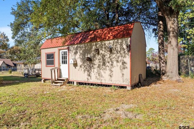 2671 Pineview Dr, Tyler, TX 75704