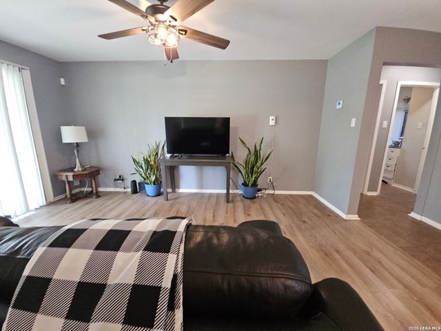 9110 TRIDENT ST, San Antonio, TX 78224