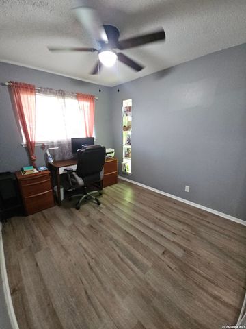 9110 TRIDENT ST, San Antonio, TX 78224