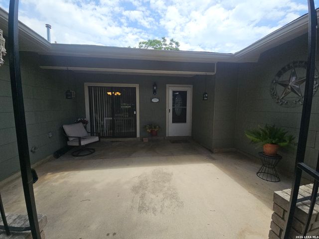 9110 TRIDENT ST, San Antonio, TX 78224