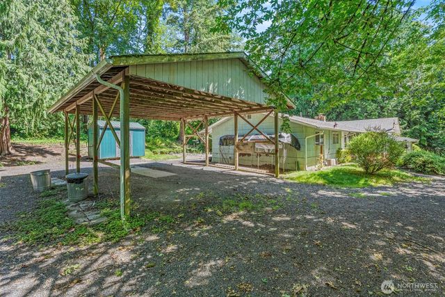 3739 Columbia Heights Road, Longview, WA 98632