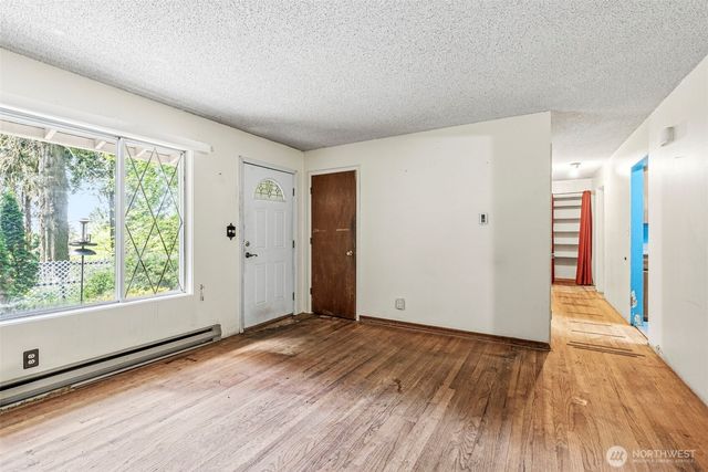 3739 Columbia Heights Road, Longview, WA 98632