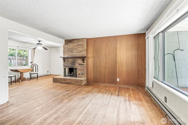 3739 Columbia Heights Road, Longview, WA 98632