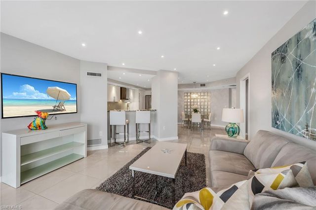 4751 Gulf Shore BLVD N # 1104, Naples, FL 34103