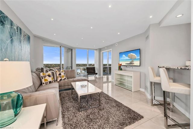 4751 Gulf Shore BLVD N # 1104, Naples, FL 34103