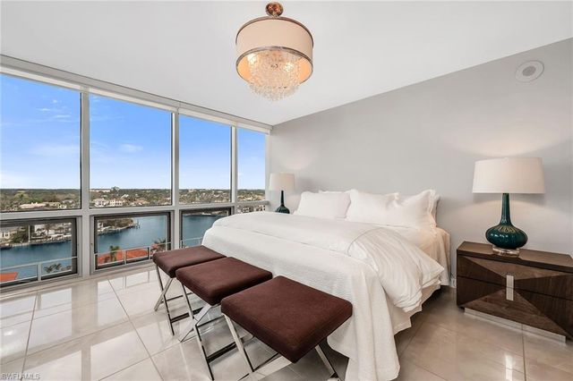 4751 Gulf Shore BLVD N # 1104, Naples, FL 34103