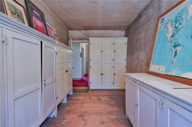 72 West Market Street, Bethlehem City, PA 18018